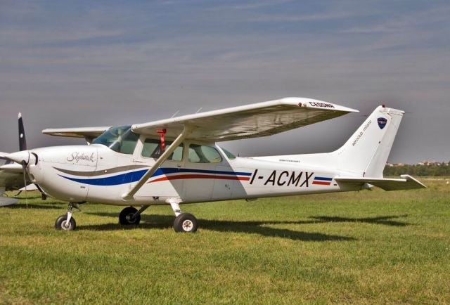 Flight school in Milan 
